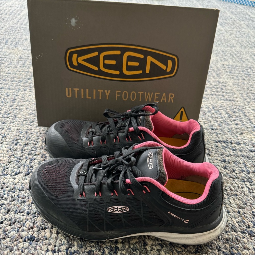 Keen Utility Vista Energy Tea Rose/Black 11 Medium women’s composite toe -